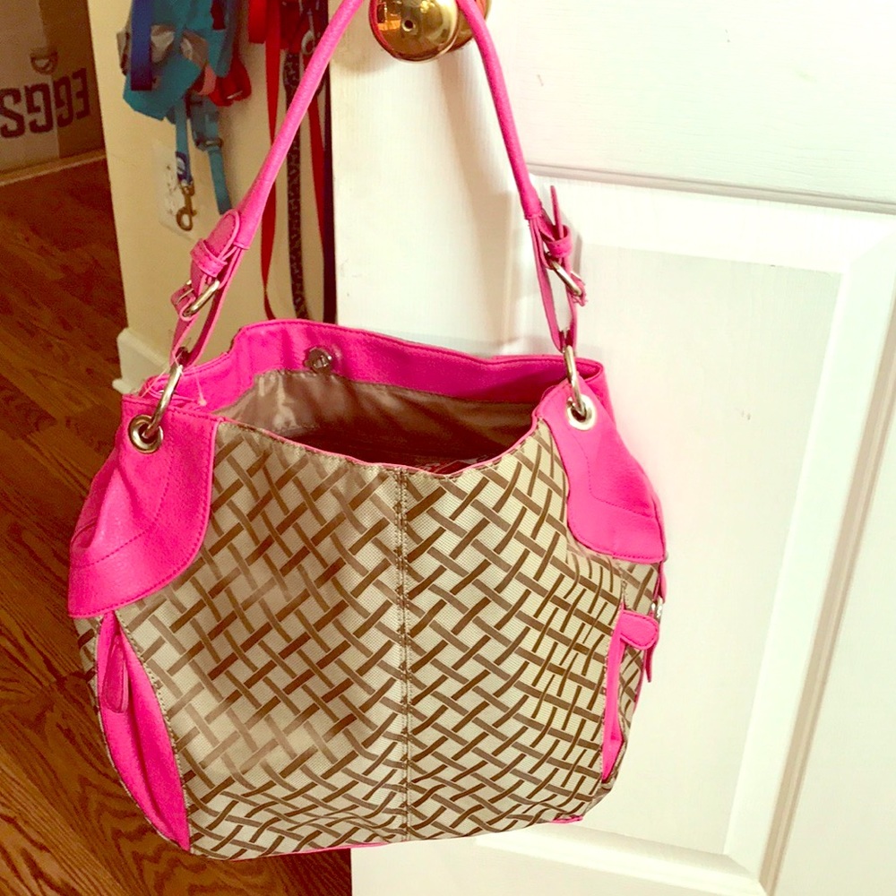 NEW LARGE ALFRED DUNNER SHOULDER BAG NWOT